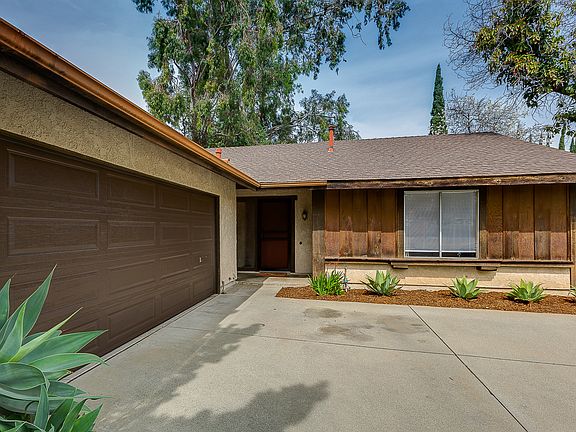 2nd image of 1601 Calle Miradero