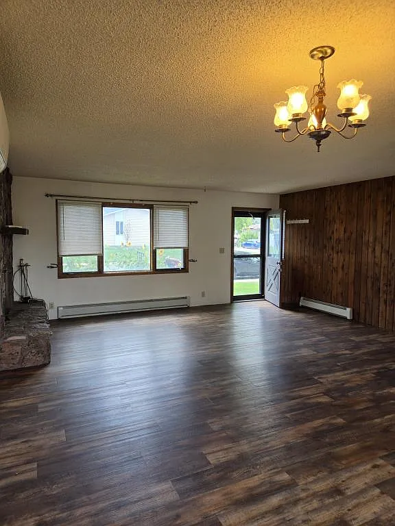 89 Oakwood Ln — Photo 2