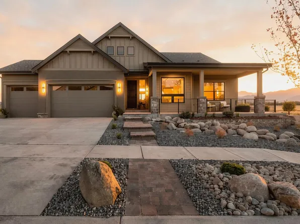 60 Mule Deer Ct, Grand Junction, CO 81507