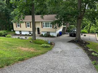 1521 Amalfi Dr, Westminster, MD 21157