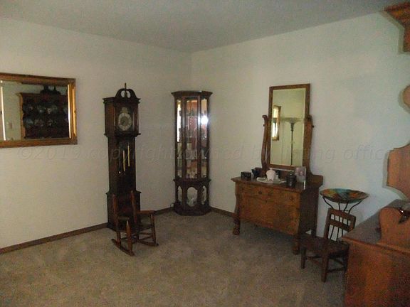 5th image of 1812 Lynn St