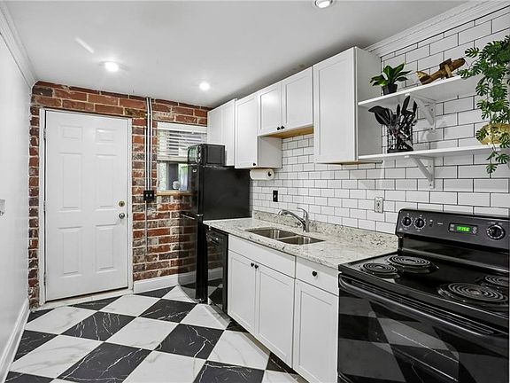 4th image of 24 Daniel St SE APT 6