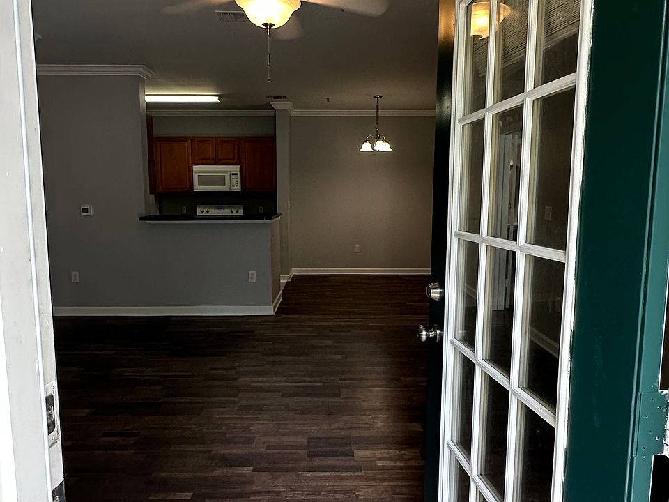 1st image of 18175 Sterling Gate Cir #9