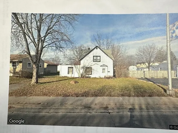 131 W Sauk Trl, Chicago Heights, IL 60411