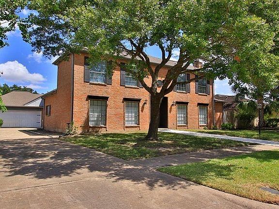 2nd image of 8006 Albin Ln