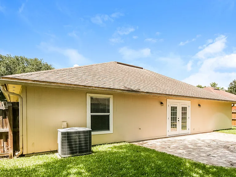 12640 Ashmore Green Dr S — Photo 16