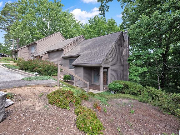 2nd image of 125 Cambrian Way #125