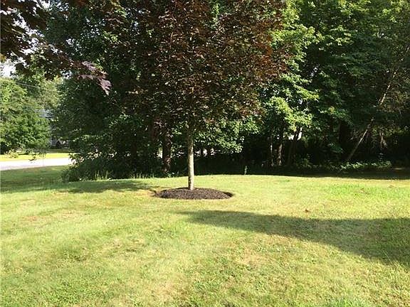2nd image of 25 Burlingame Dr