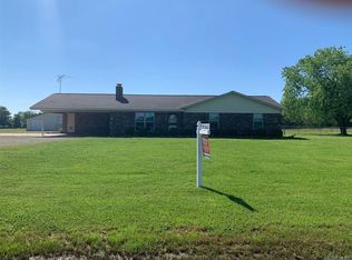 587 E Biscoe St, Biscoe, AR 72017