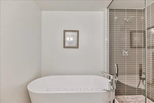 200 Bloor St W #2902 — Photo 15