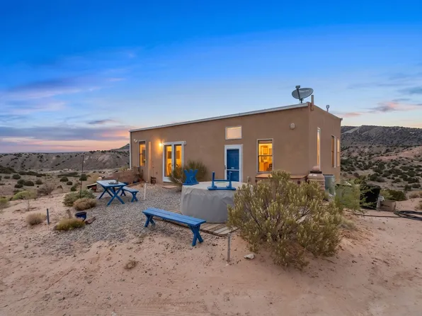 215 State Road 554, Abiquiu, NM 87510