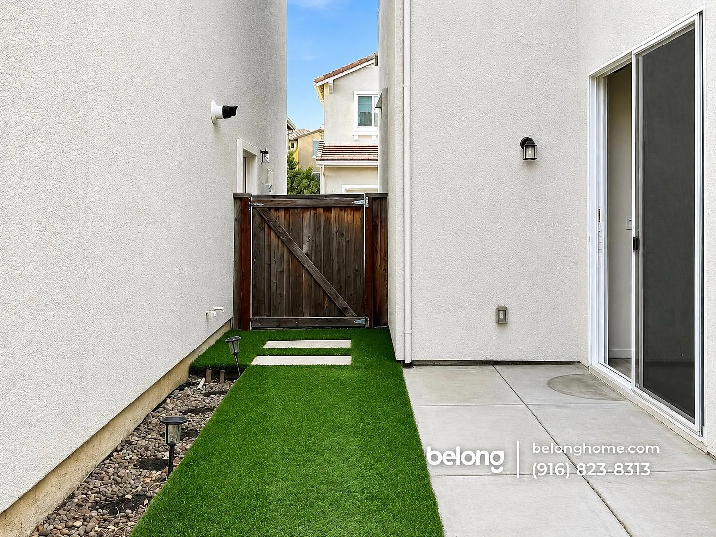4 bed, 3.0 bath, 2205 sqft, $3,195 — Photo 2