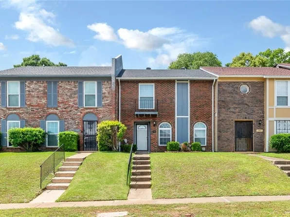 542 Highland Woods Dr W, Mobile, AL 36608