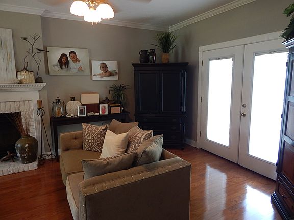 2nd image of 2712 Pembroke Dr
