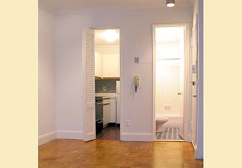 1st image of 132 W 80th St #*4r