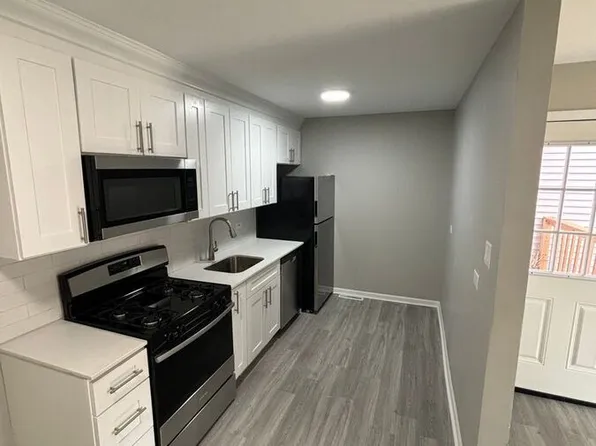 764 Main St Unit 203, Antioch, IL 60002