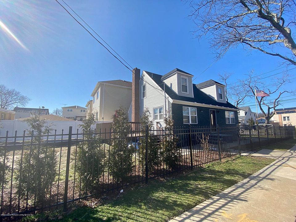 1st image of 226 Kensington Ave