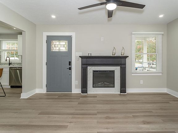 4th image of 216 Circle Ct