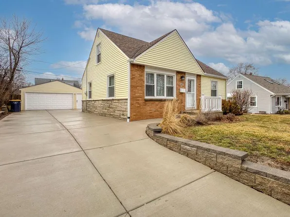 2645 South 91st STREET, West Allis, WI 53227