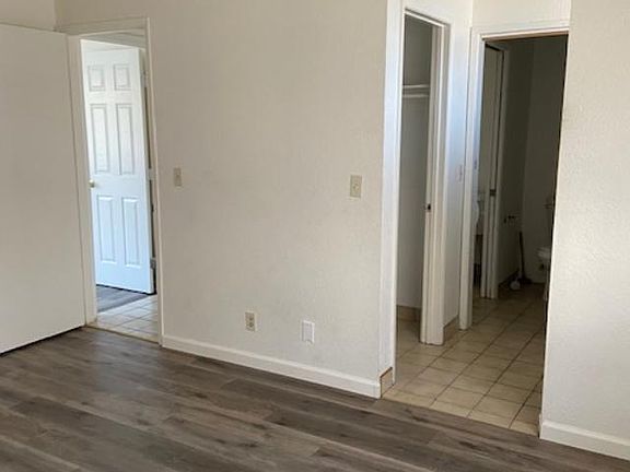 3rd image of 1512 Moorpark Ave APT 3