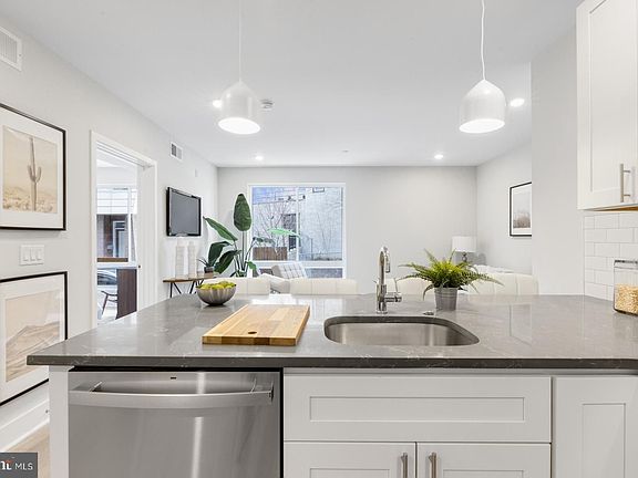 3rd image of 1817 N 2nd St #19-202