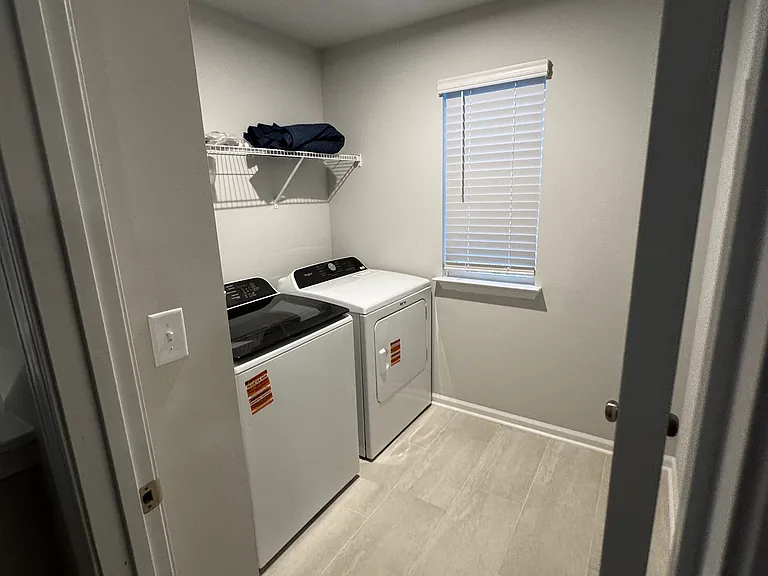 148 Gervais Cir — Photo 15