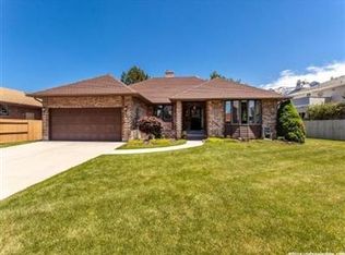 9003 S Shady Meadow Dr, Sandy, UT 84093