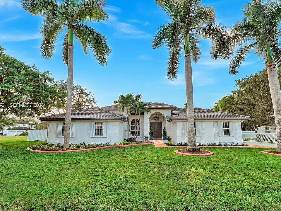 18440 SW 77th Ct
