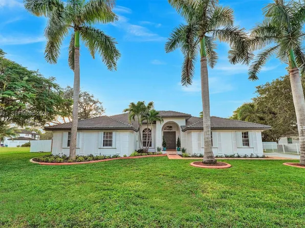 18440 SW 77th Ct, Cutler Bay, FL 33157