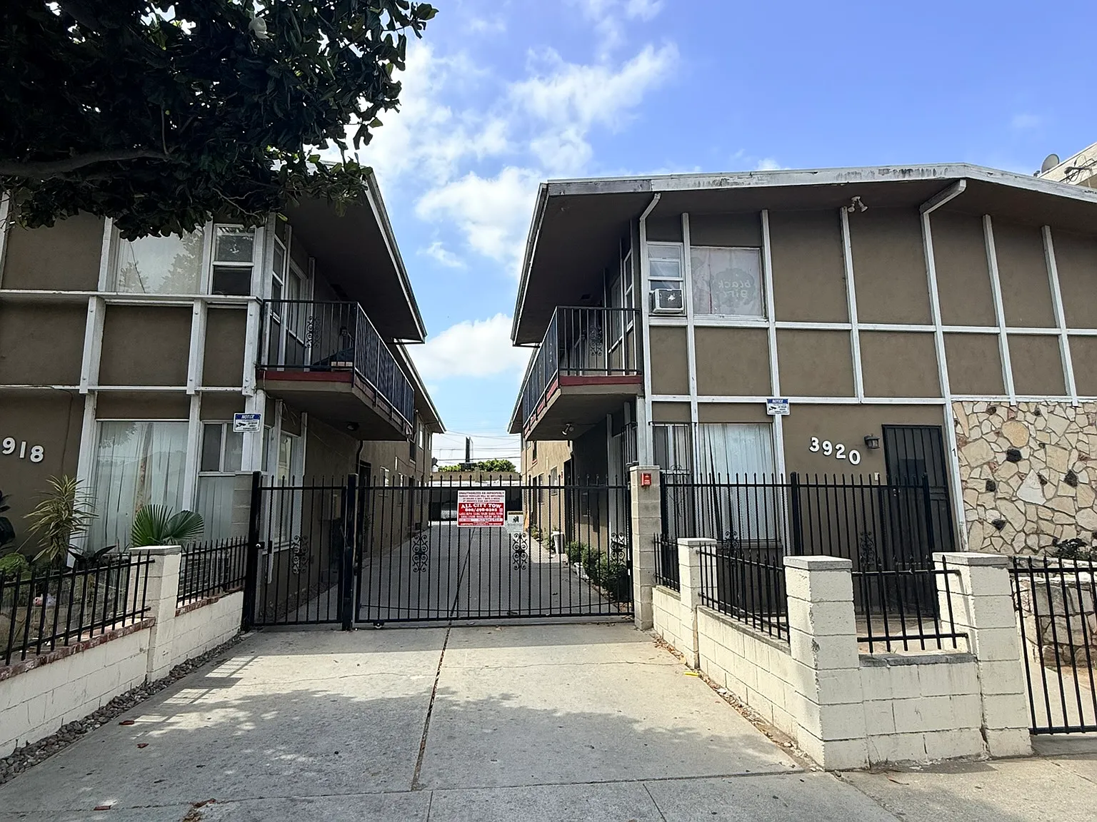 Studio, 600 sqft, $1,595 — Photo 2