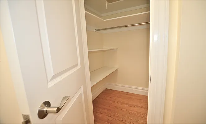 Rented by Manhattan Realty Group | media 17