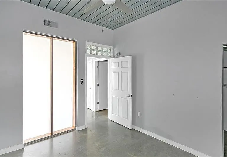 620 Glen Iris Dr NE #325 — Photo 11