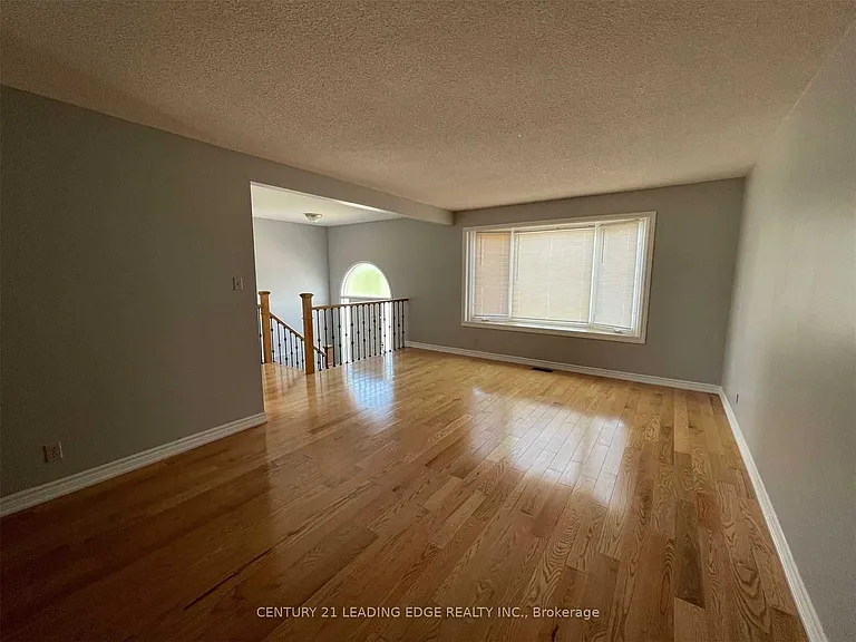 438 Colborne St — Photo 6