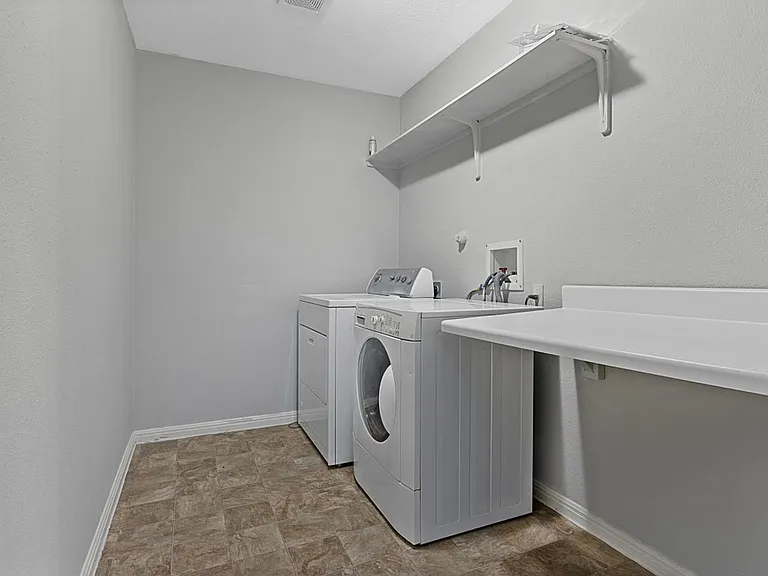 1534 Lorson Loop — Photo 21