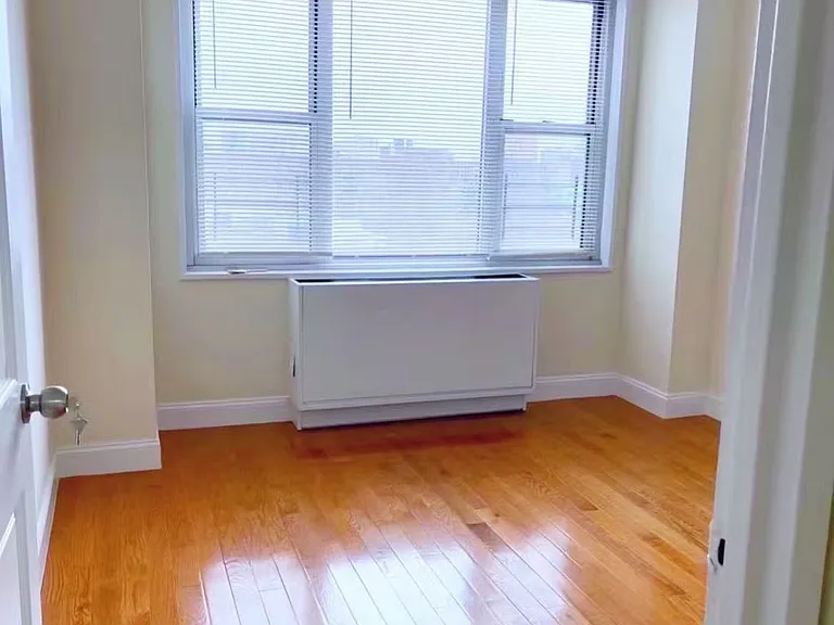 4140 Union St #6 — Photo 8