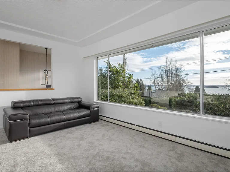 2773 Lawson Ave — Photo 5