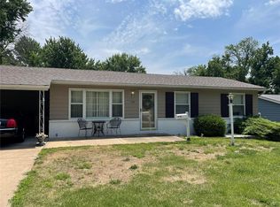 150 Saint Jean St, Florissant, MO 63031