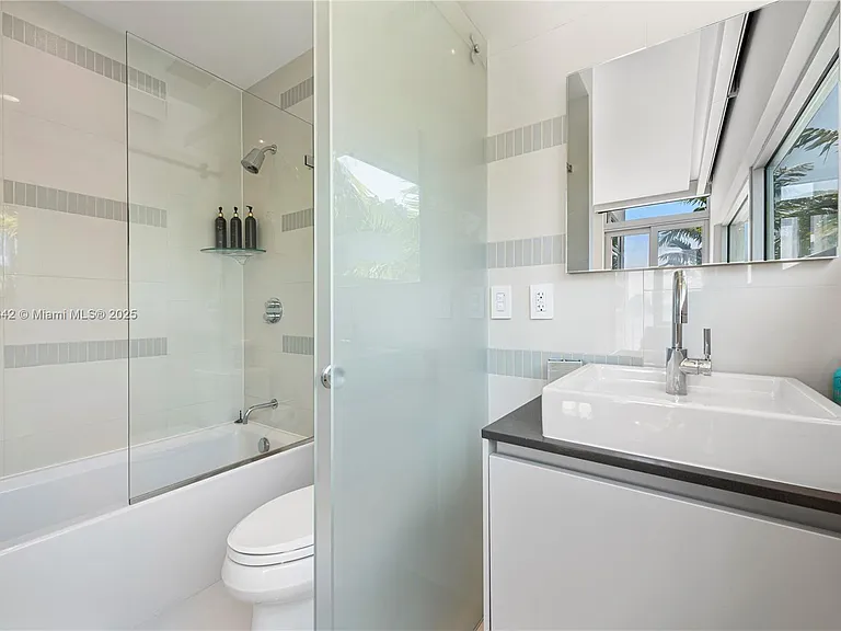 440 S Hibiscus Dr — Photo 45