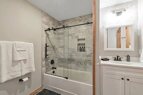 101 N Commercial St #1 — Photo 9