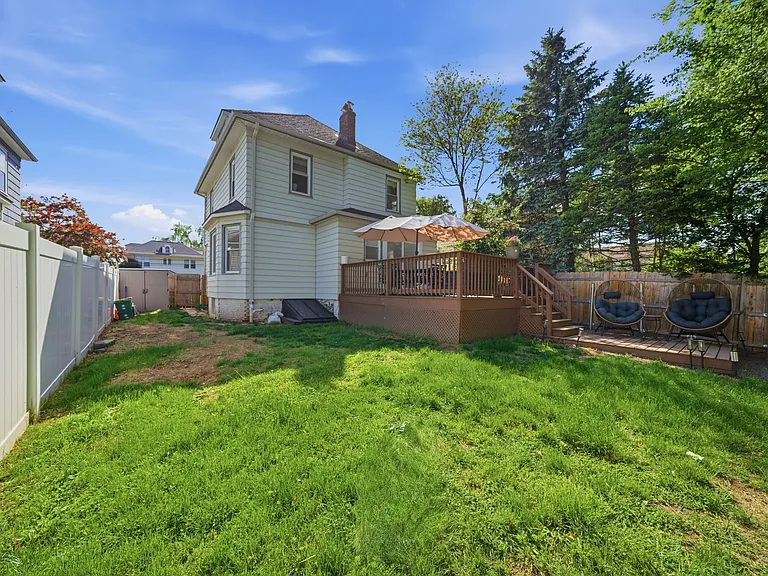 42 Spring Valley Ave — Photo 34