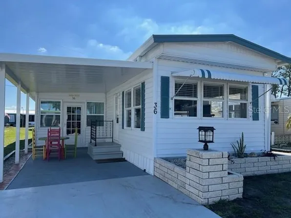 36 Siesta Cir W, Osprey, FL 34229