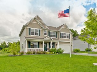 127 Fen View Cir, Island Lake, IL 60042