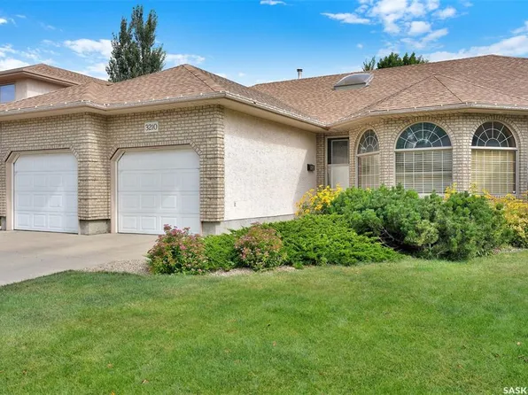 3210 Peyson BAY E, Regina, SK S4V 2W8