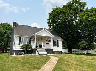 471 E Maitland Ln, New Castle, PA 16105