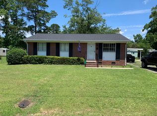 60 Lynn Ave, Cheraw, SC 29520