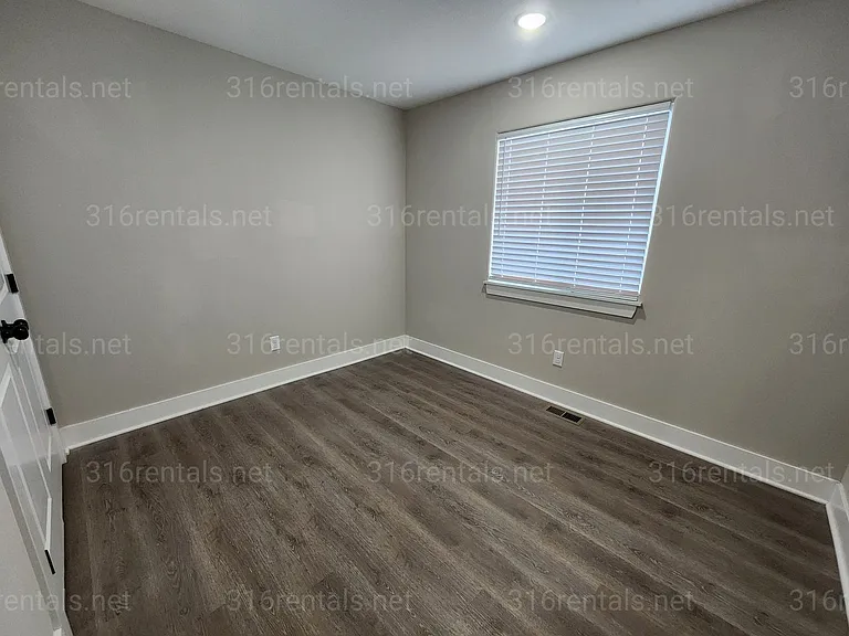 5258 N Plumthicket St — Photo 6