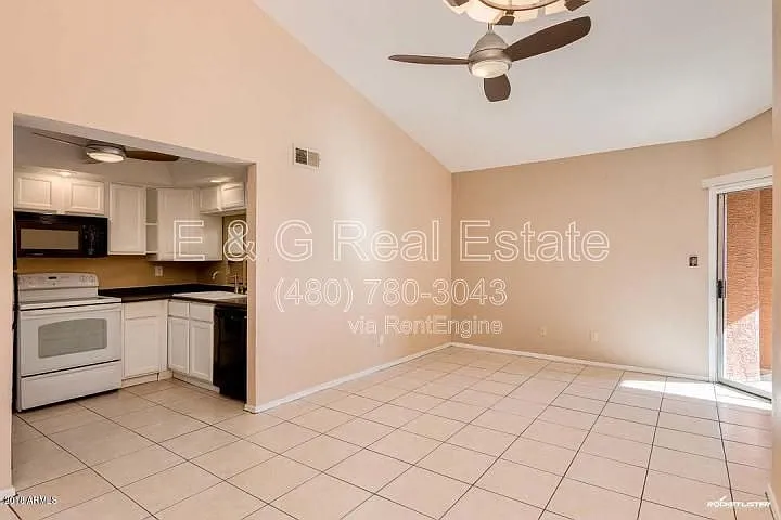 1402 S Jentilly Ln #205 — Photo 6