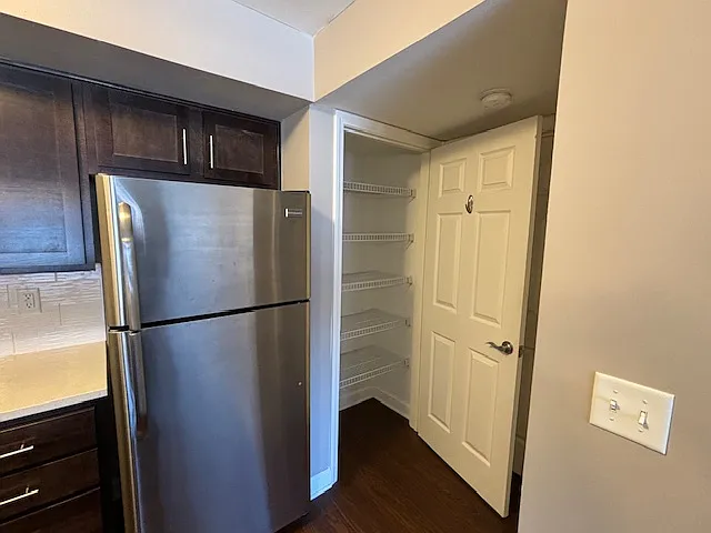 915 Washington St #203 — Photo 9