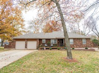 12 SE 140th Rd, Warrensburg, MO 64093