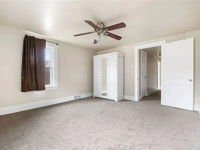 523-525 Ambridge Ave #1 — Photo 8